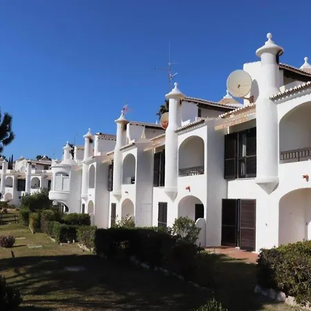 Casa vacanze Reihenhaus, Armacao De Pera, Algarve, Cleaning Included